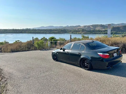 2005 BMW 5 Series 545i Sedan 4D