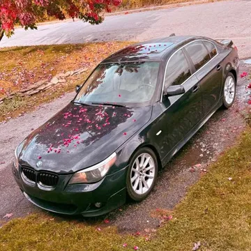 2005 BMW 545i