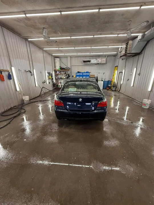 2005 BMW E60 5 Series Sedan - Image 2 of 20