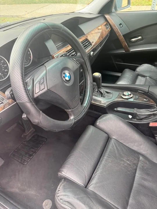 2005 BMW E60 5 Series Sedan - Image 10 of 12