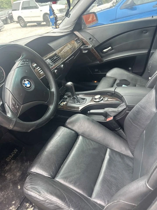 2005 BMW E60 5 Series Sedan - Image 5 of 5