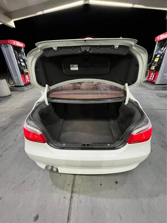 2005 BMW E60 5 Series Sedan - Image 12 of 13