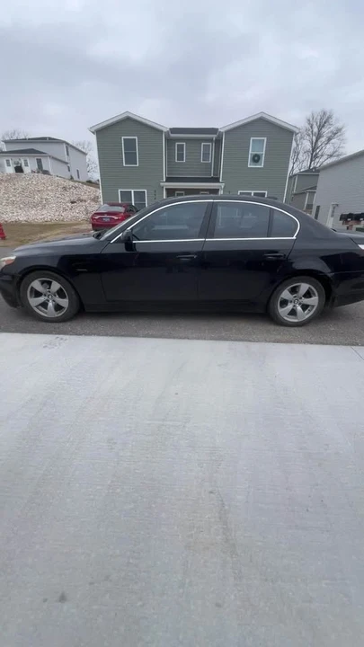 2005 BMW E60 5 Series Sedan - Image 3 of 3