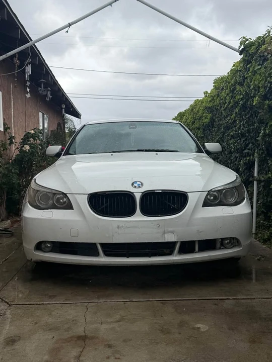 2005 BMW E60 5 Series Sedan - Image 2 of 6