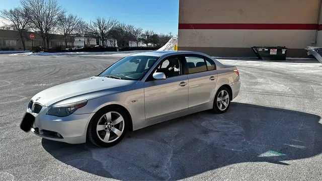 2005 BMW 5 Series 525i Sedan