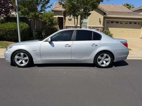 2005 BMW 5 Series 525i