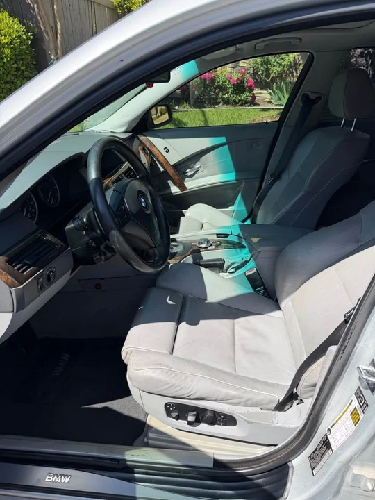 2005 BMW E60 5 Series Sedan - Image 5 of 10