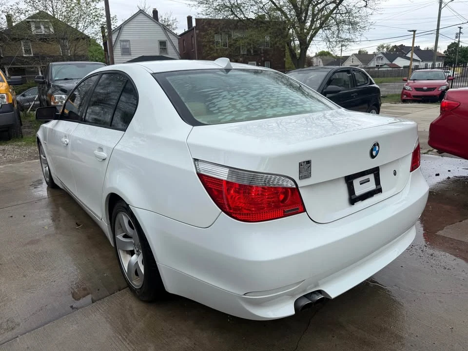 2005 BMW E60 5 Series Sedan - Image 5 of 9