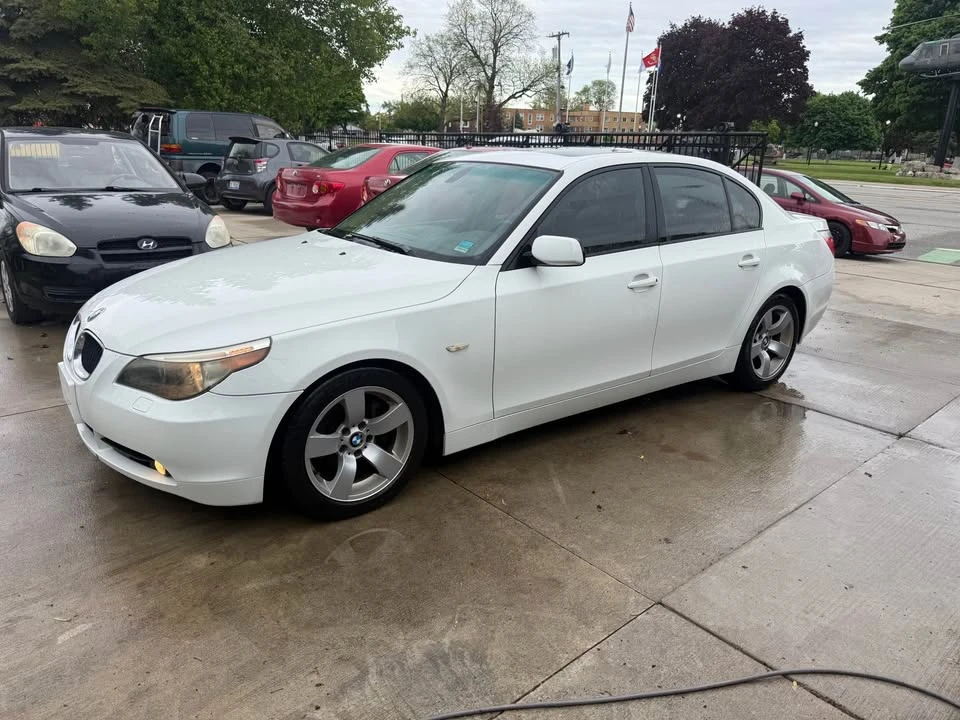 2005 BMW E60 5 Series Sedan - Image 4 of 9