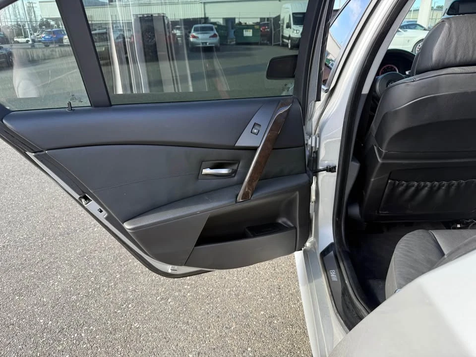 2005 BMW E60 5 Series Sedan - Image 10 of 18