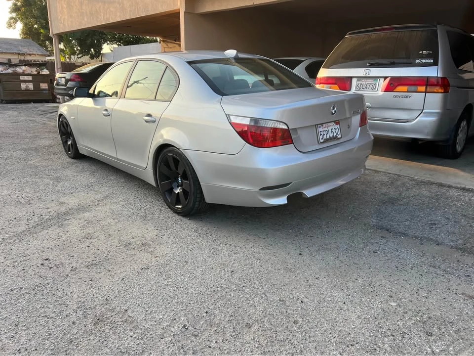 2005 BMW E60 5 Series Sedan - Image 3 of 4
