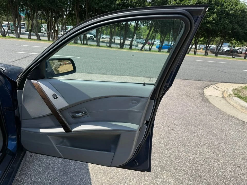 2005 BMW E60 5 Series Sedan - Image 11 of 18