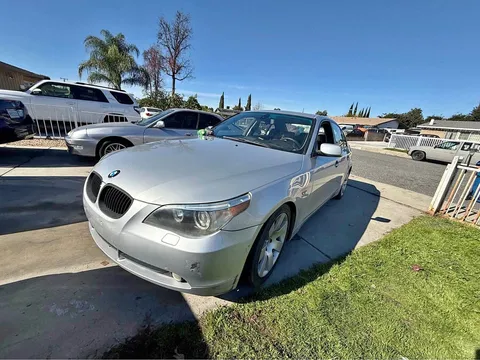 2005 BMW 5 Series 530i Sedan