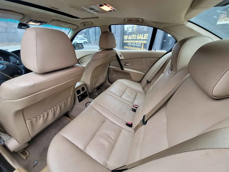 2005 BMW E60 5 Series Sedan - Image 10 of 12