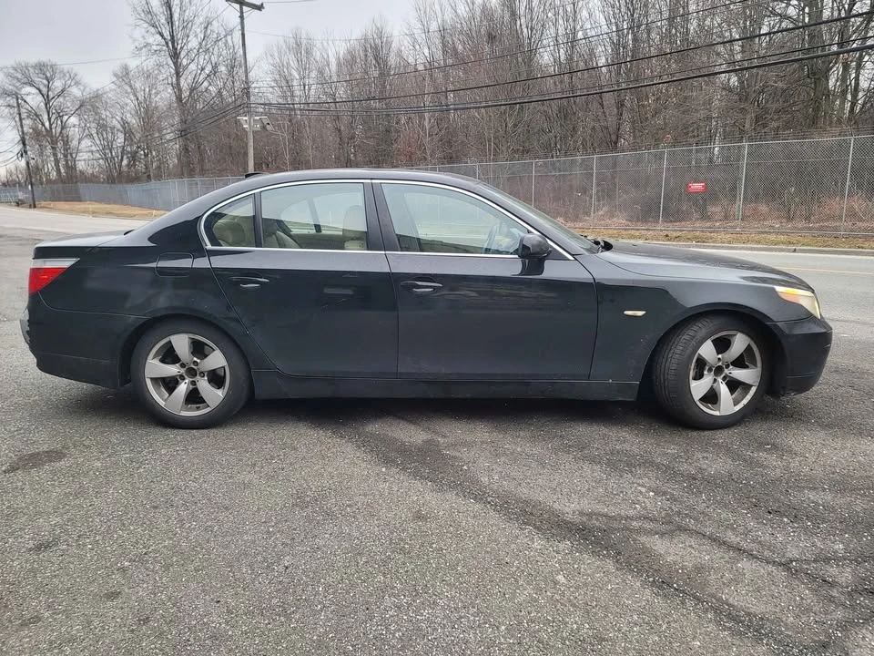 2005 BMW E60 5 Series Sedan - Image 2 of 12