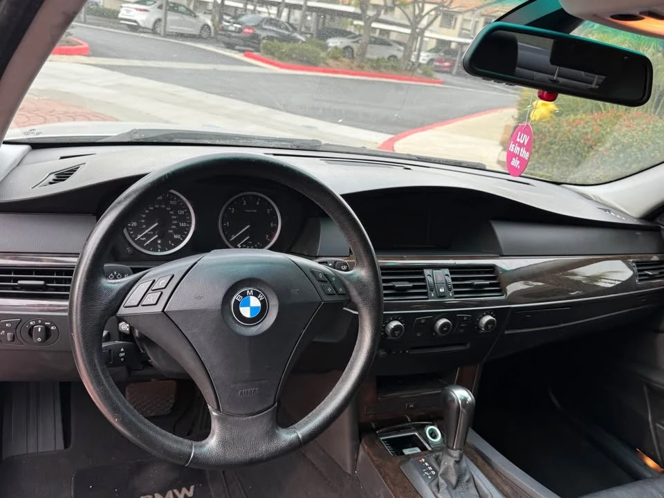 2005 BMW E60 5 Series Sedan - Image 9 of 10