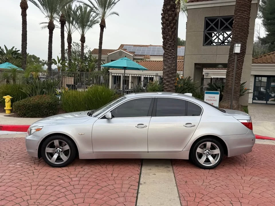 2005 BMW E60 5 Series Sedan - Image 5 of 10