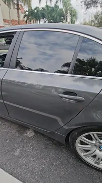 2005 BMW 5 Series 530i Sedan