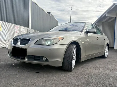 2005 BMW 5 Series 530i Sedan