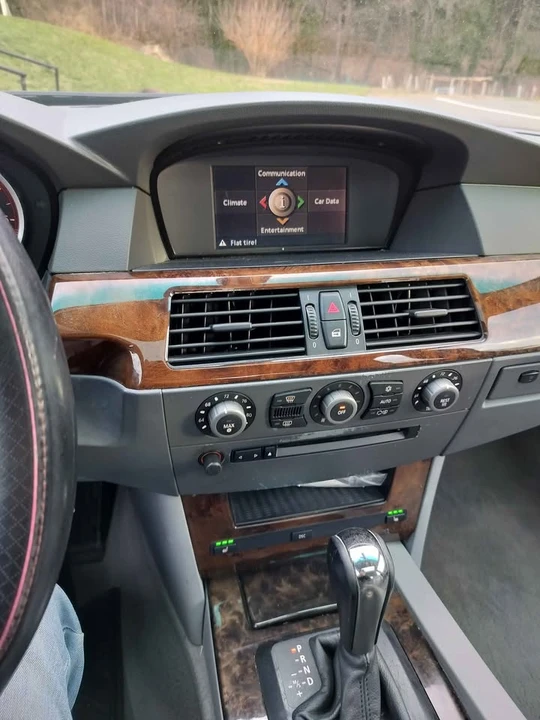 2005 BMW E60 5 Series Sedan - Image 11 of 20