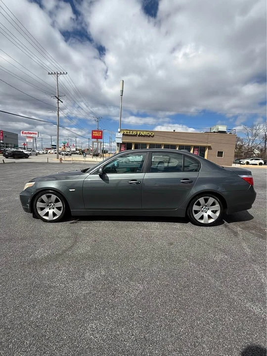 2005 BMW E60 5 Series Sedan - Image 6 of 10