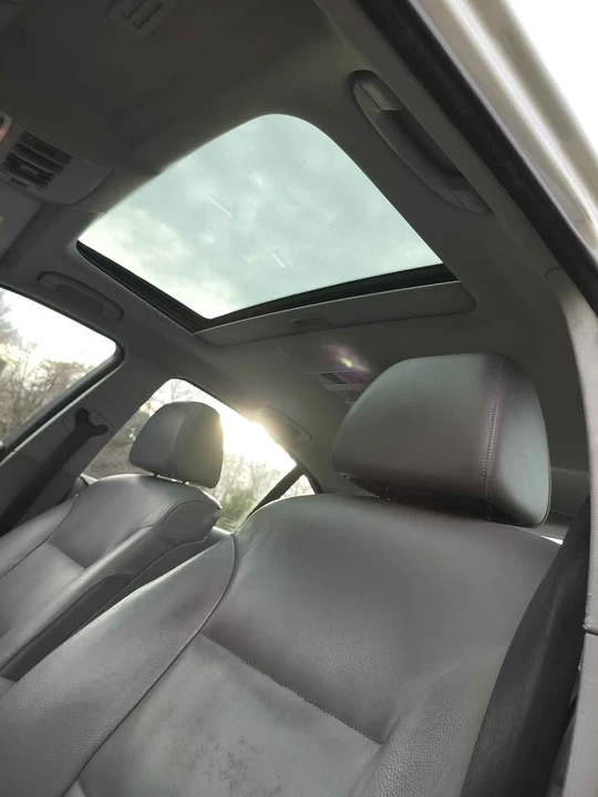 2005 BMW E60 5 Series Sedan - Image 10 of 20