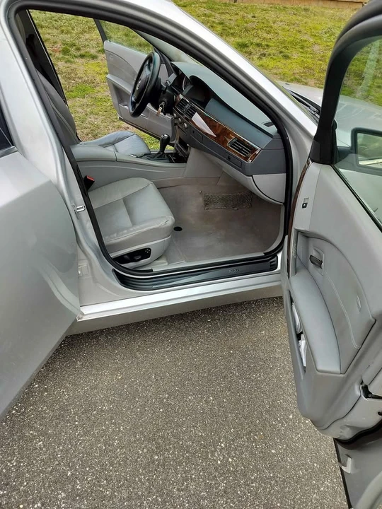 2005 BMW E60 5 Series Sedan - Image 8 of 20