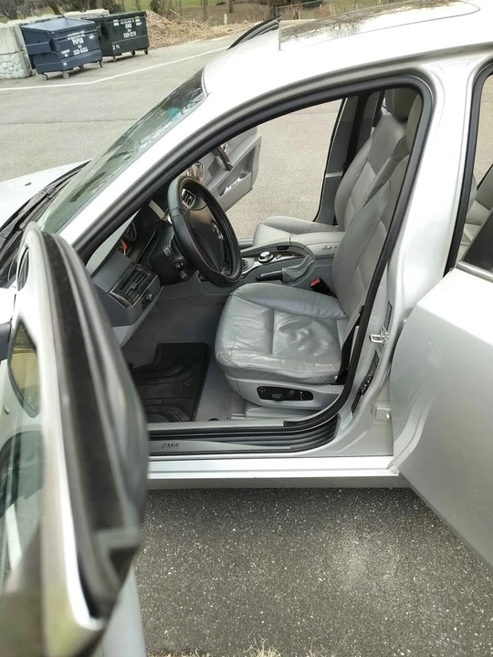 2005 BMW E60 5 Series Sedan - Image 7 of 20
