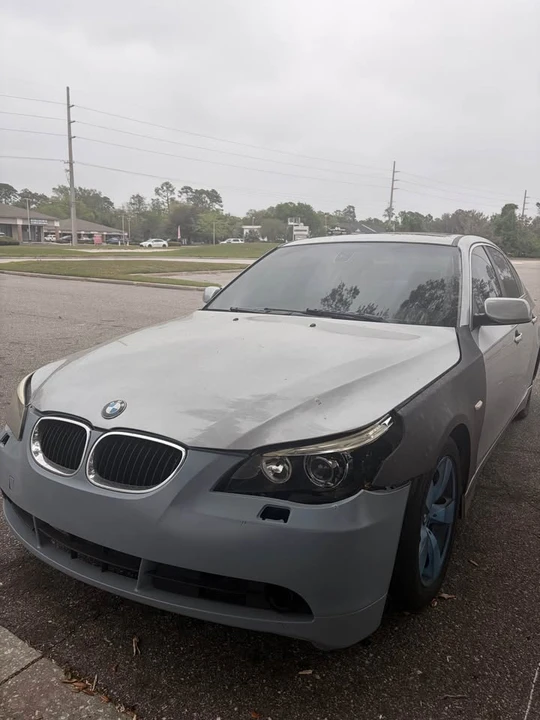 2005 BMW E60 5 Series Sedan - Image 2 of 3