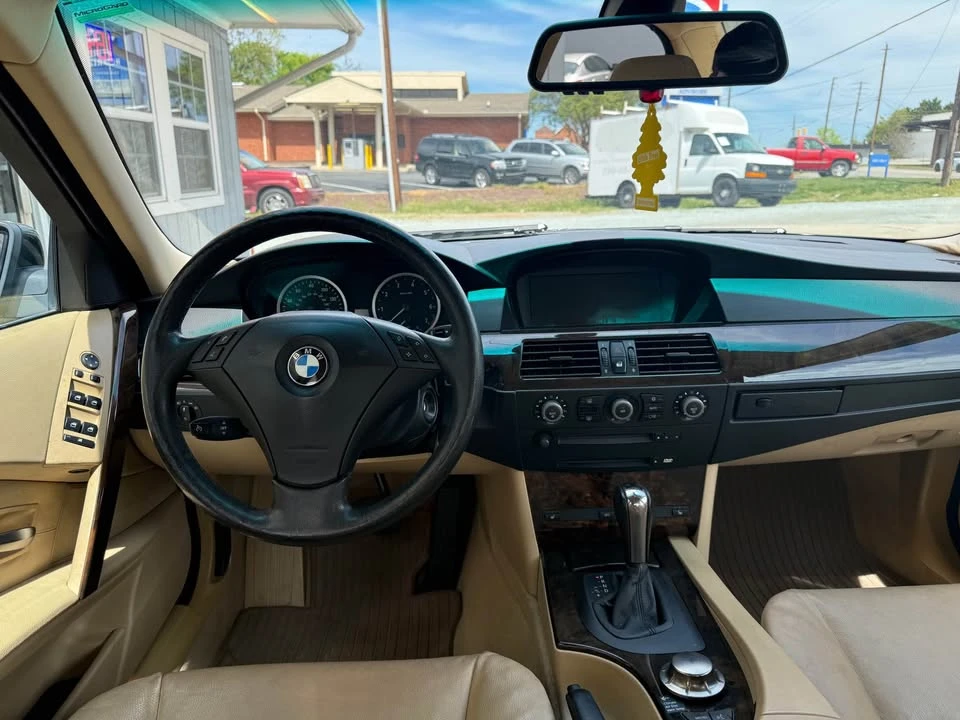 2005 BMW E60 5 Series Sedan - Image 5 of 8