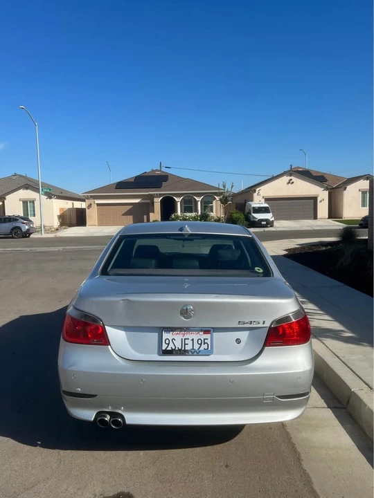 2005 BMW E60 545i & 550i Sedan - Image 7 of 8