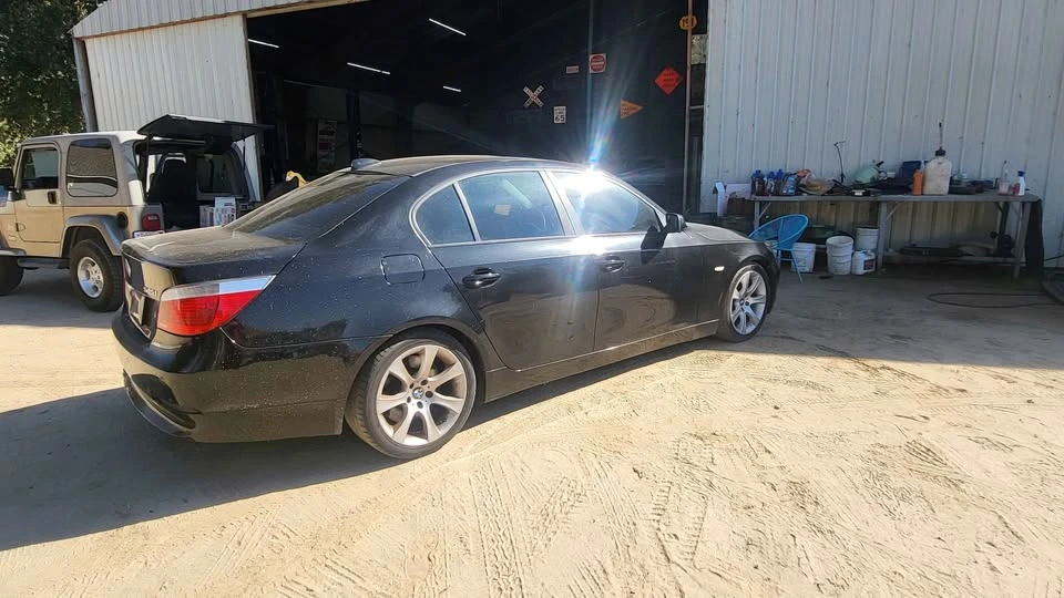 2005 BMW E60 545i & 550i Sedan - Image 4 of 7