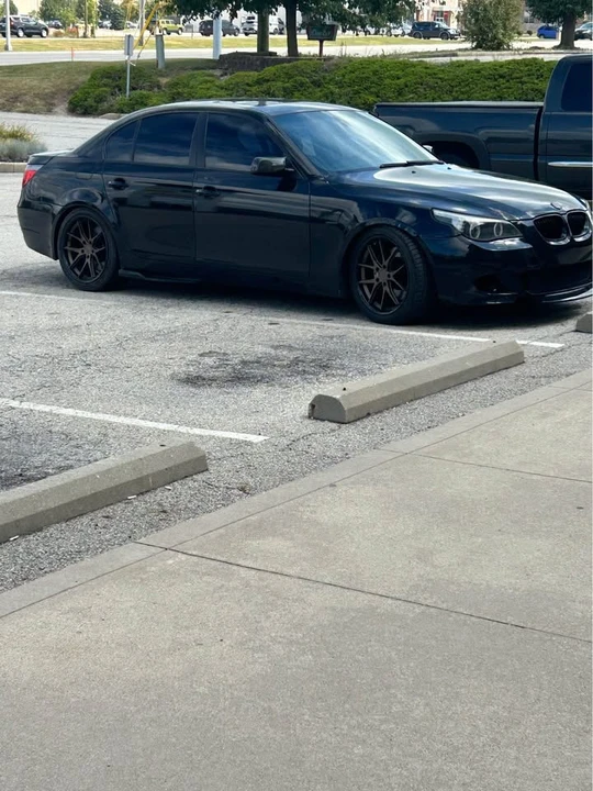 2005 BMW E60 545i & 550i Sedan - Image 8 of 8