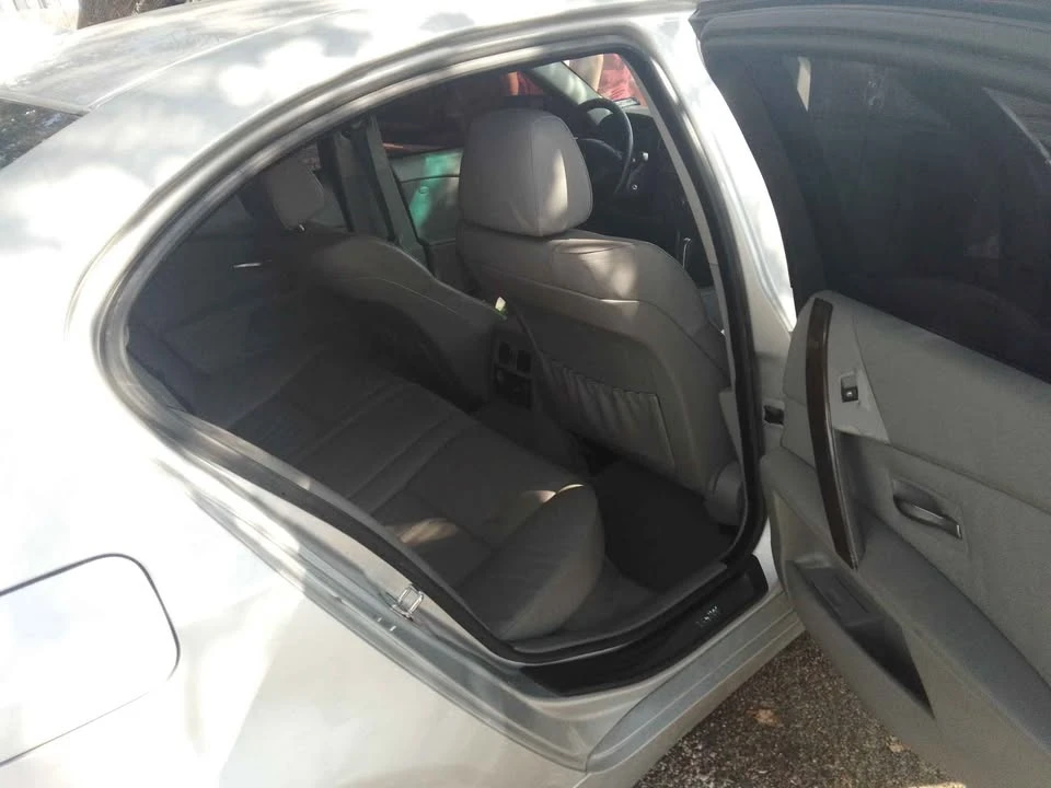 2005 BMW E60 545i & 550i Sedan - Image 7 of 11