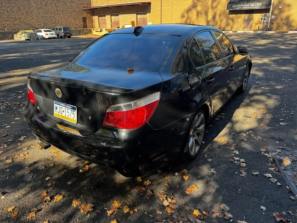 2005 BMW E60 545i & 550i Sedan - Image 5 of 8