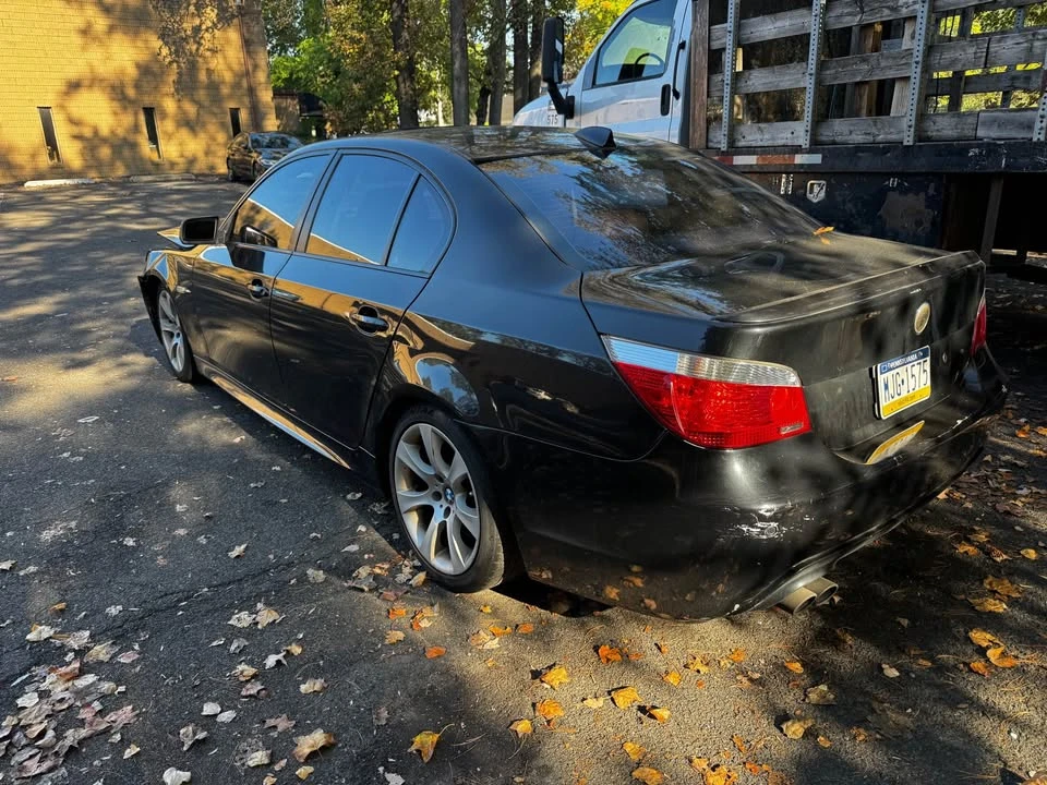 2005 BMW E60 545i & 550i Sedan - Image 4 of 8