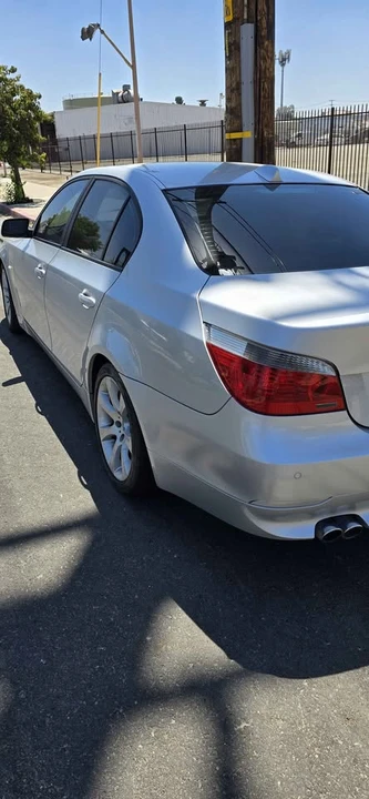 2005 BMW E60 545i & 550i Sedan - Image 6 of 9