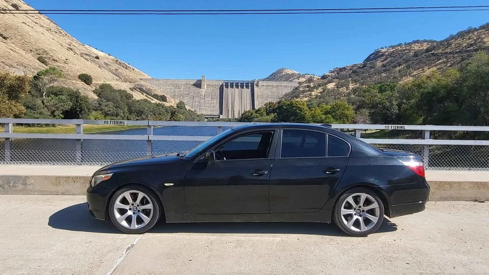 2005 BMW E60 545i & 550i Sedan - Image 3 of 6