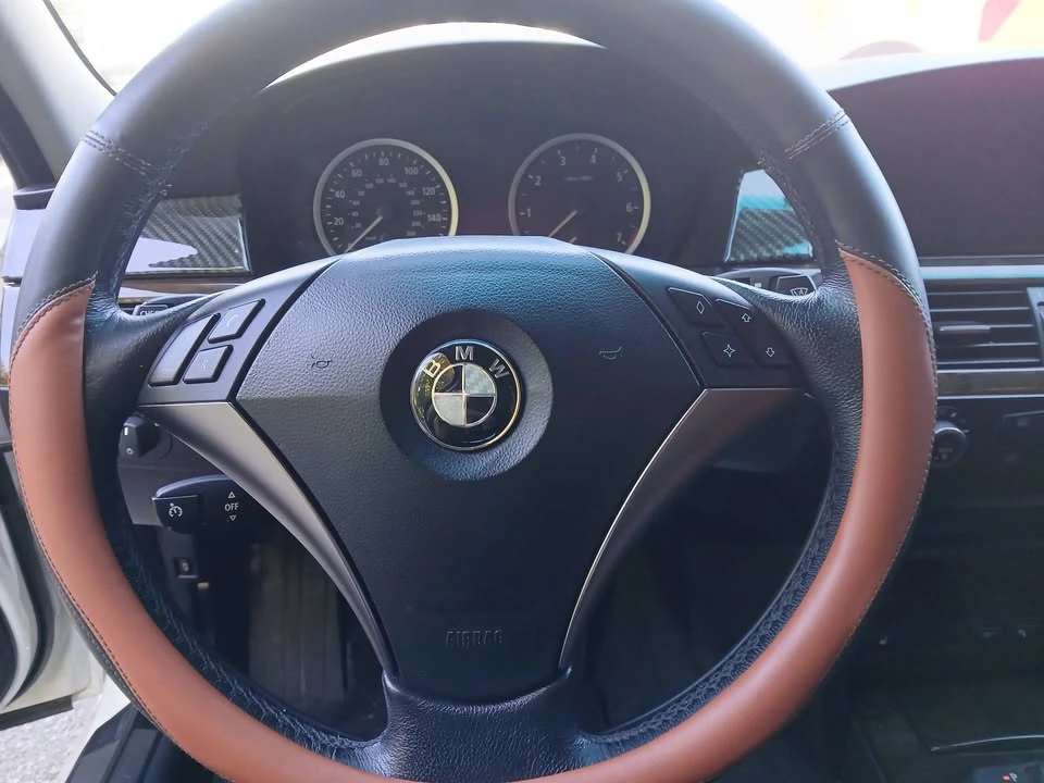 2005 BMW E60 545i & 550i Sedan - Image 7 of 11