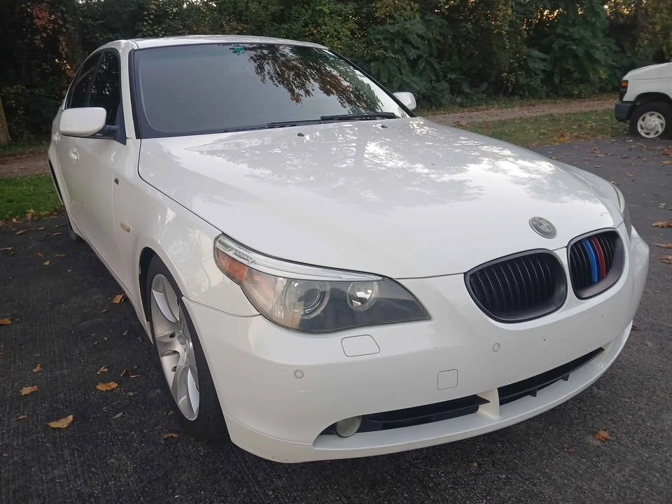2005 BMW E60 545i & 550i Sedan - Image 4 of 11