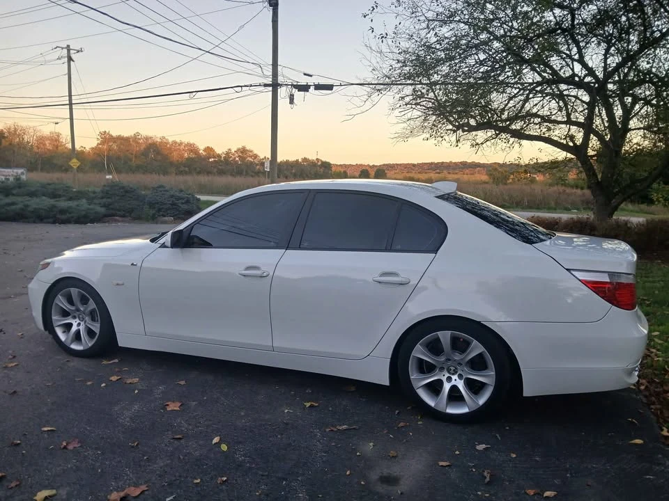 2005 BMW E60 545i & 550i Sedan - Image 3 of 11