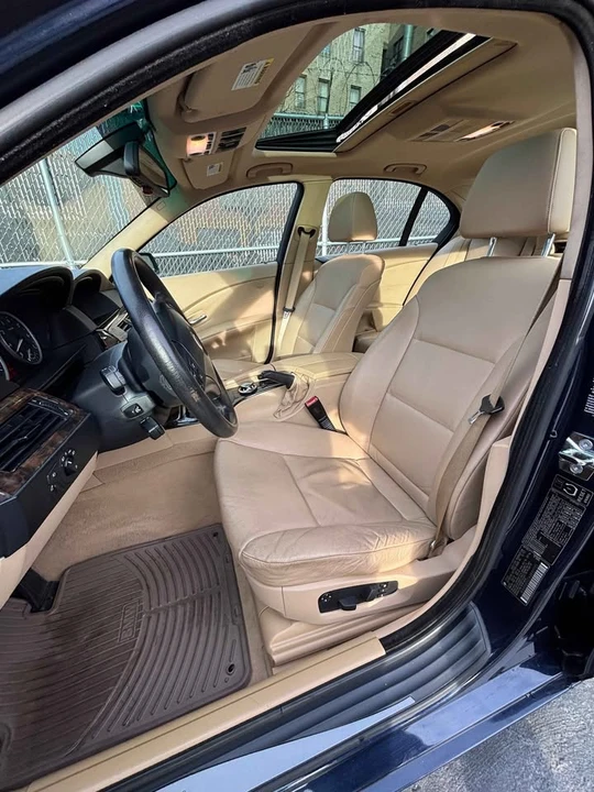 2005 BMW E60 545i & 550i Sedan - Image 4 of 18
