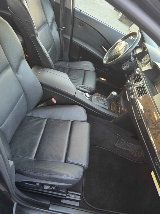 2005 BMW E60 545i & 550i Sedan - Image 5 of 6