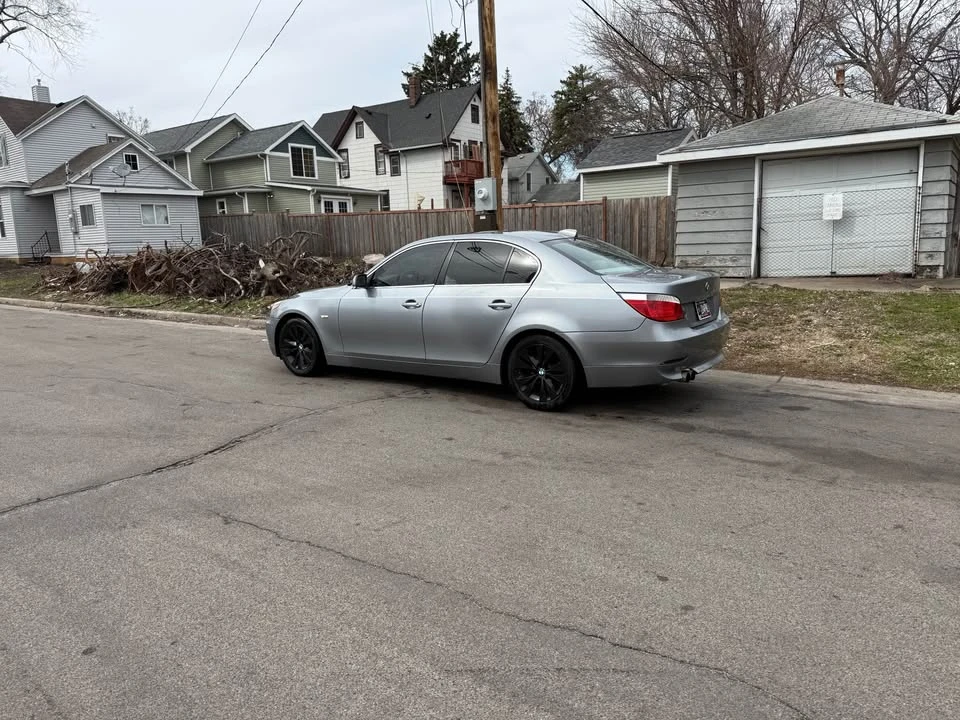2005 BMW E60 545i & 550i Sedan - Image 2 of 13