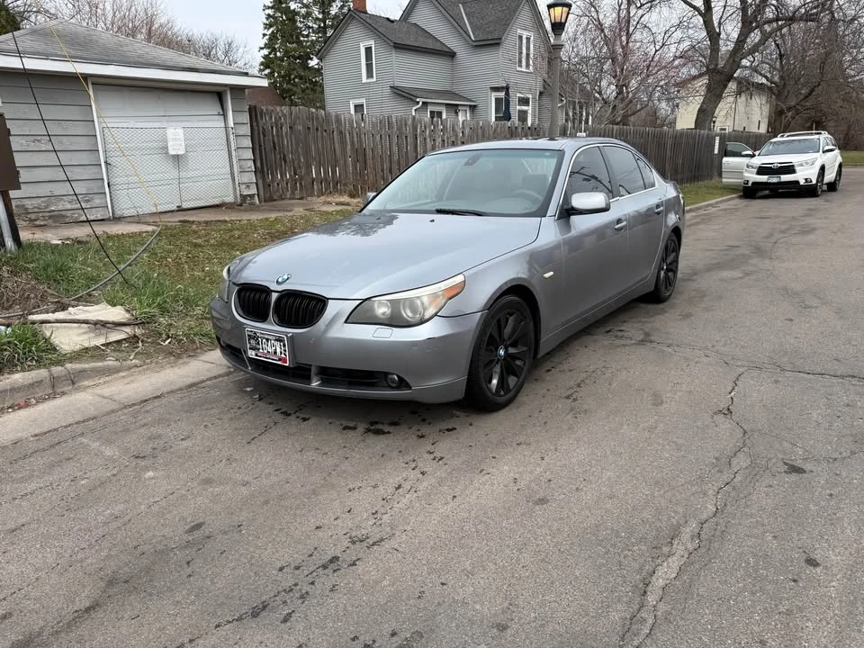 2005 BMW E60 545i & 550i Sedan - Image 7 of 13