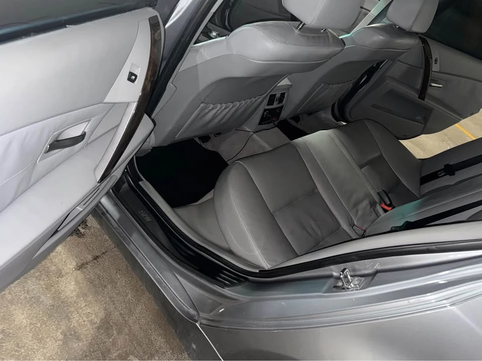 2005 BMW E60 545i & 550i Sedan - Image 12 of 13