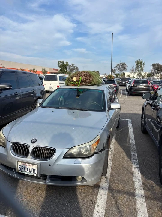 2005 BMW E60 545i & 550i Sedan - Image 4 of 8