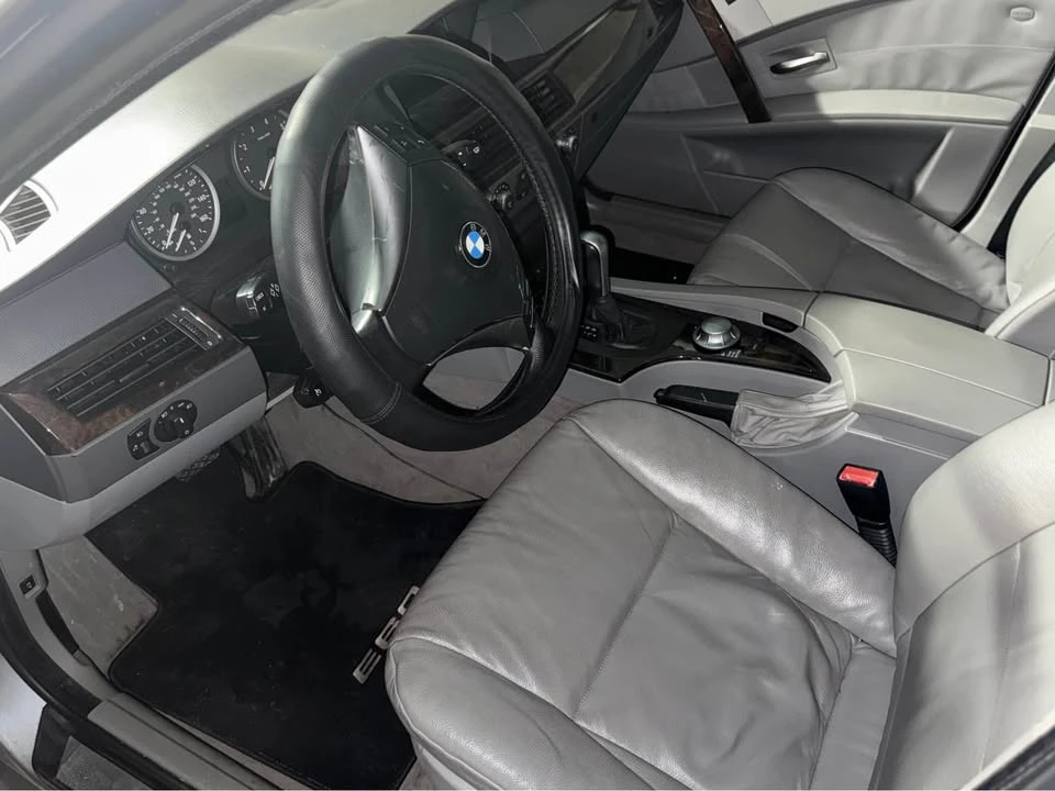 2005 BMW E60 545i & 550i Sedan - Image 10 of 13