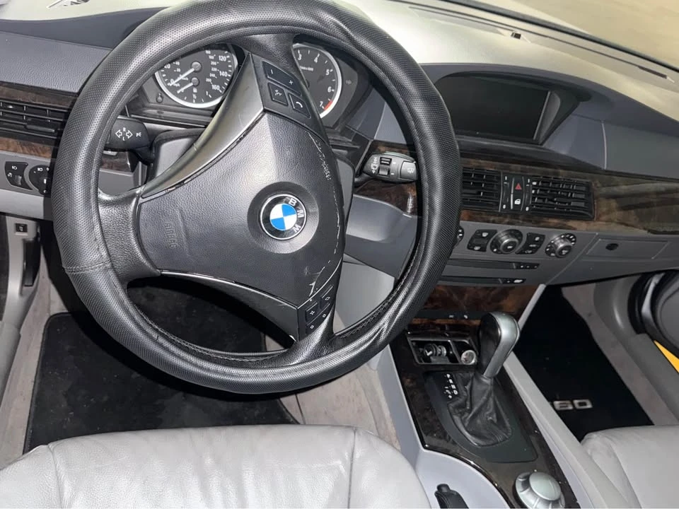 2005 BMW E60 545i & 550i Sedan - Image 9 of 13