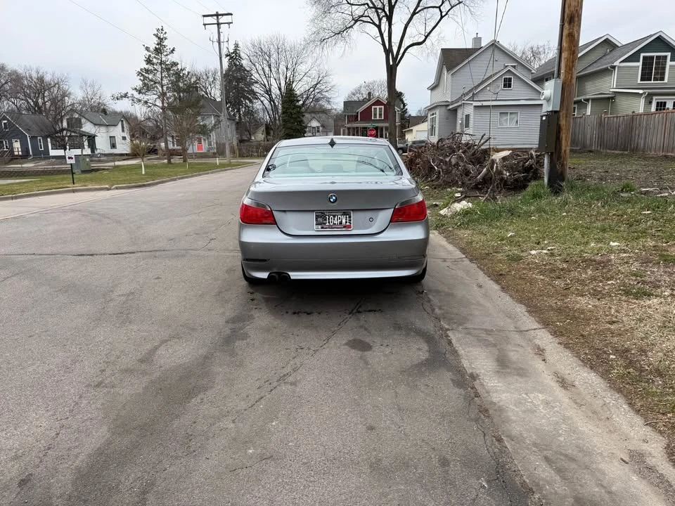 2005 BMW E60 545i & 550i Sedan - Image 3 of 13